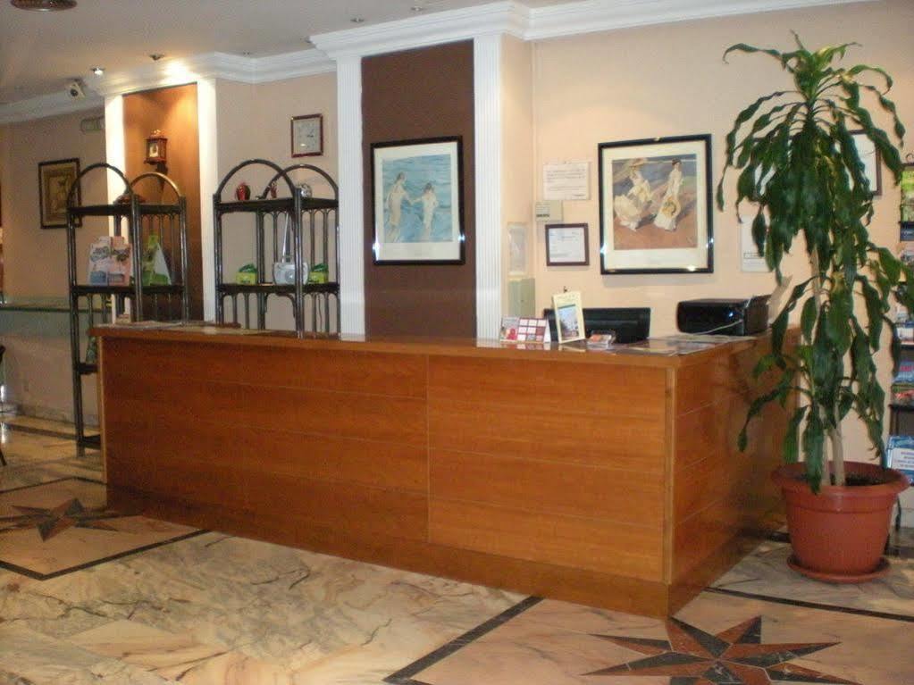 Hotel New Sanz Torremolinos Exteriér fotografie